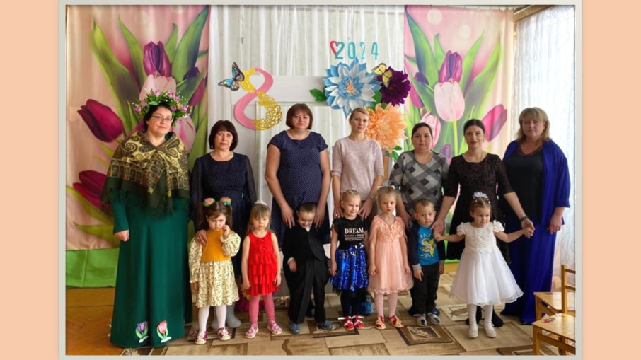 8 Марта в детском саду – самый трогательный, нежный и удивительный праздник 8 Марта в детском саду – самый трогательный, нежный и удивительный праздник.